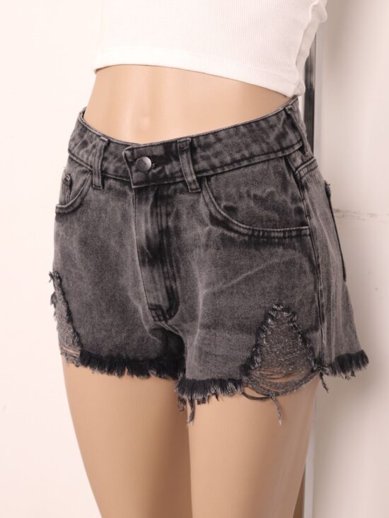 Short Gris Tiro Medio Desflecado Roturas Grandes Triángulo