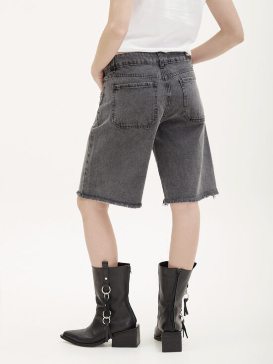 Bermuda Gris Tiro Medio Desflecado Acid Raspados