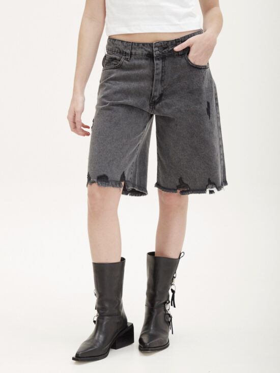 Bermuda Gris Tiro Medio Desflecado Acid Raspados