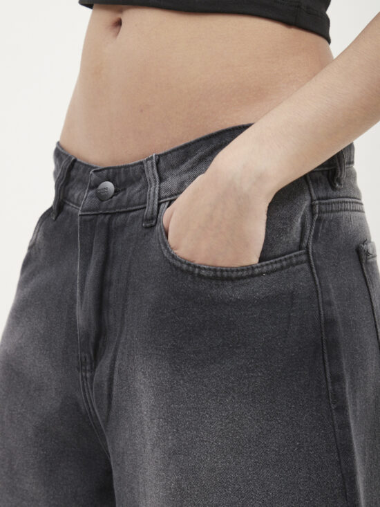 Bermuda Negra Tiro Bajo Biostone Localizado