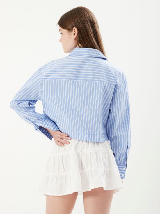 Camisa Crop Rayada Bolsillos Grandes