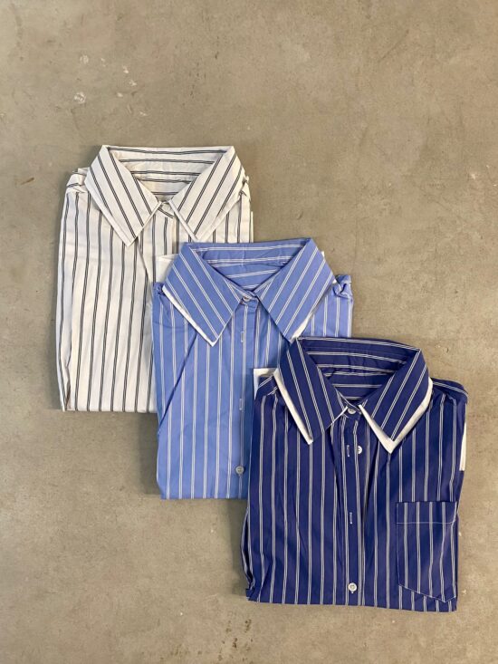 Camisa Larga Rayada Combinada En Cuello y Cintura