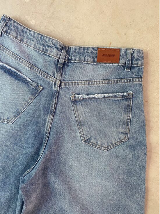 Bermuda Celeste Tiro Bajo Bigotes Suaves Roturita Desgastes