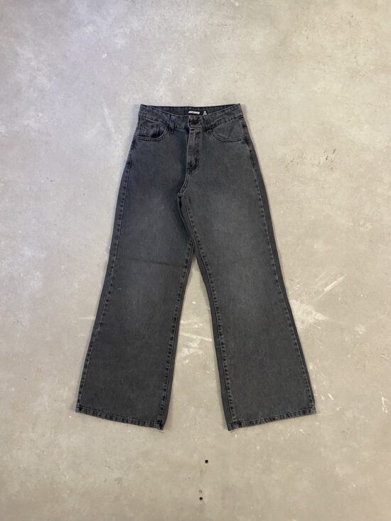 Wide-Leg Gris Tiro Medio Semi-Quebrado Raspados Delantero y Trasero