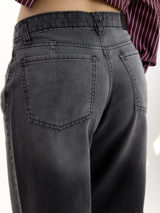 Wide-Leg Gris Tiro Medio Localizado Completo Bigotes Horizontales