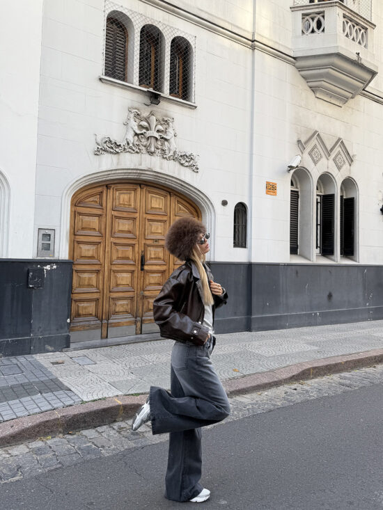 Campera Cuerina Crop Choco