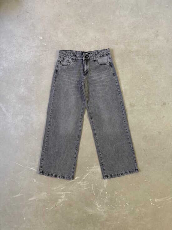 Wide-Leg Gris Tiro Bajo Bigotes