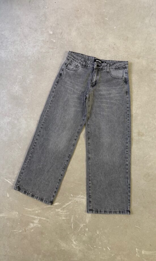 Wide-Leg Gris Tiro Bajo Bigotes