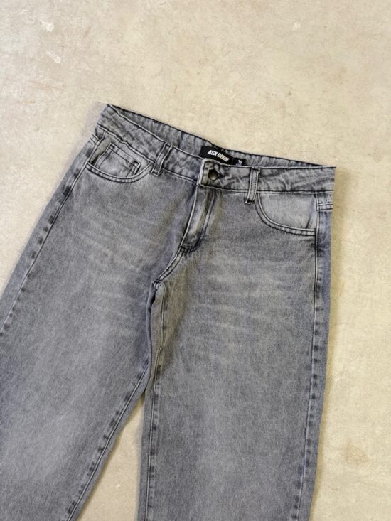 Wide-Leg Gris Tiro Bajo Bigotes