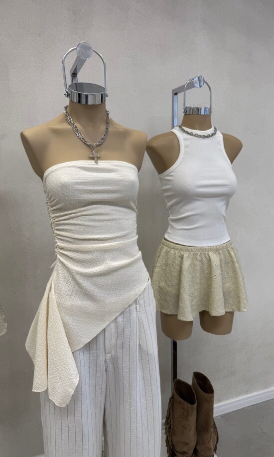 Strapless Con Volado Lateral Bambula