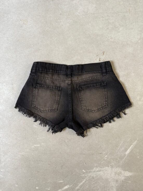 Short Negro Tiro Bajo Desflecado Localizado Oxido