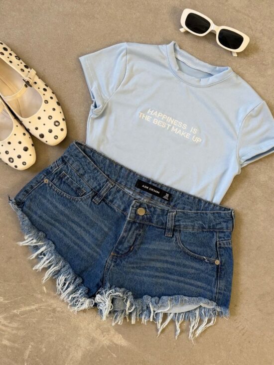 Short Azul Claro Tiro Bajo Desflecado  Bigotes
