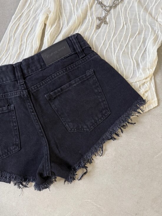 Short Negro Tiro Bajo Desflecado Biostone