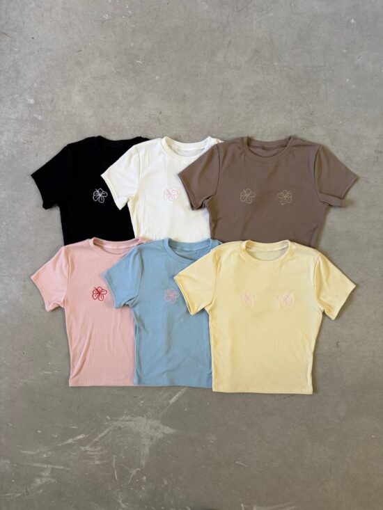 Remera M/C Flores Bordados Morley