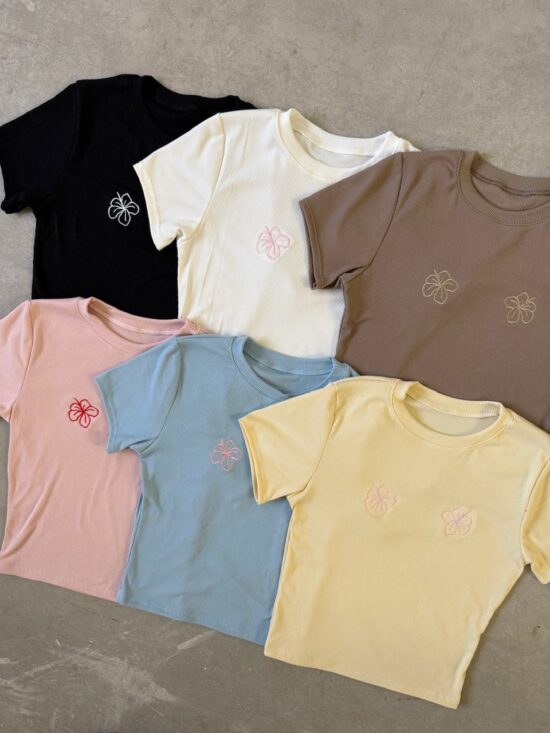 Remera M/C Flores Bordados Morley