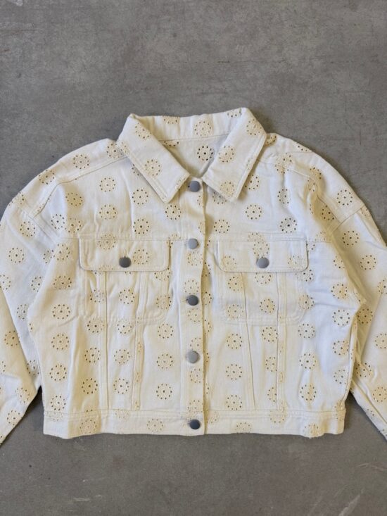 Campera Over Crema con Bordados