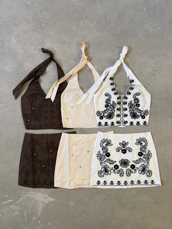 Top Halter con Tiras para Atar