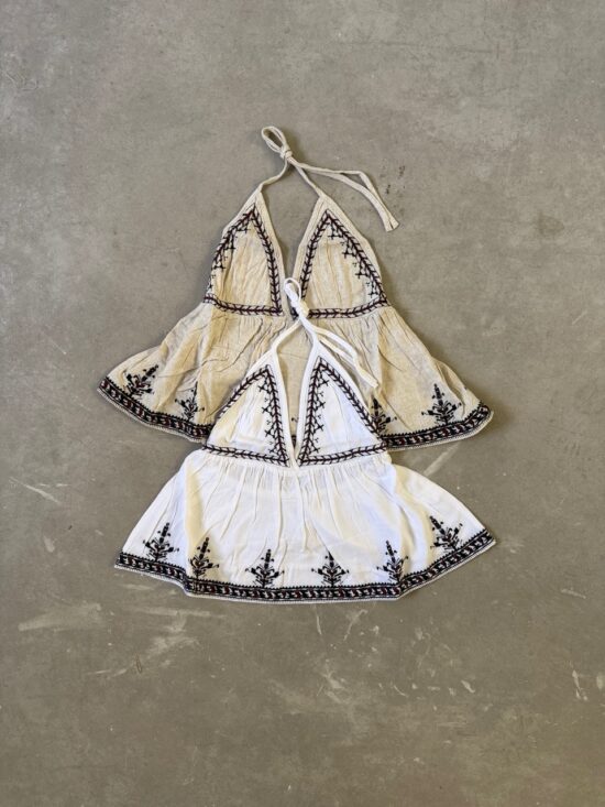 Blusa Halter Bordado Tradicional con Tiras para Atar