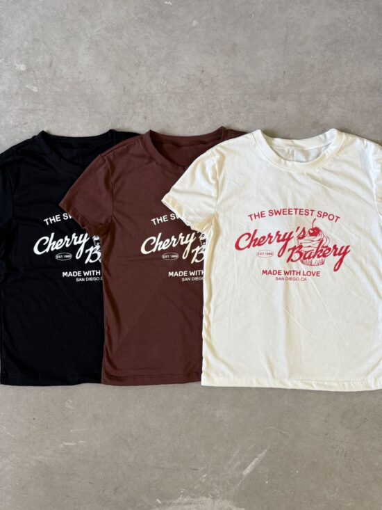 Remera Little Cherry´s Bakery