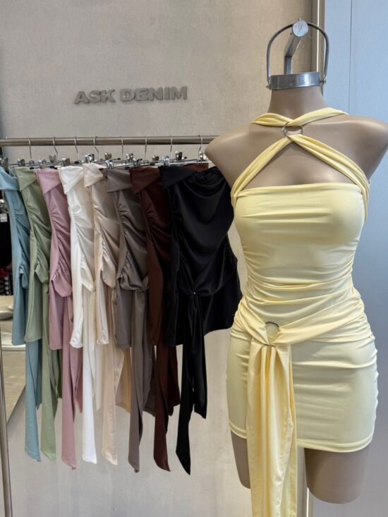 Vestido Con Lazos y Argolla