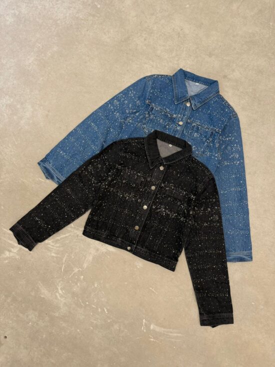 Campera Over Denim con Hotfix en Lineas