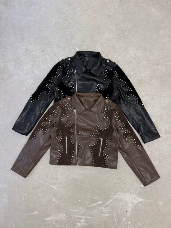 Campera Cuerina Combinada con Delineado Tachas