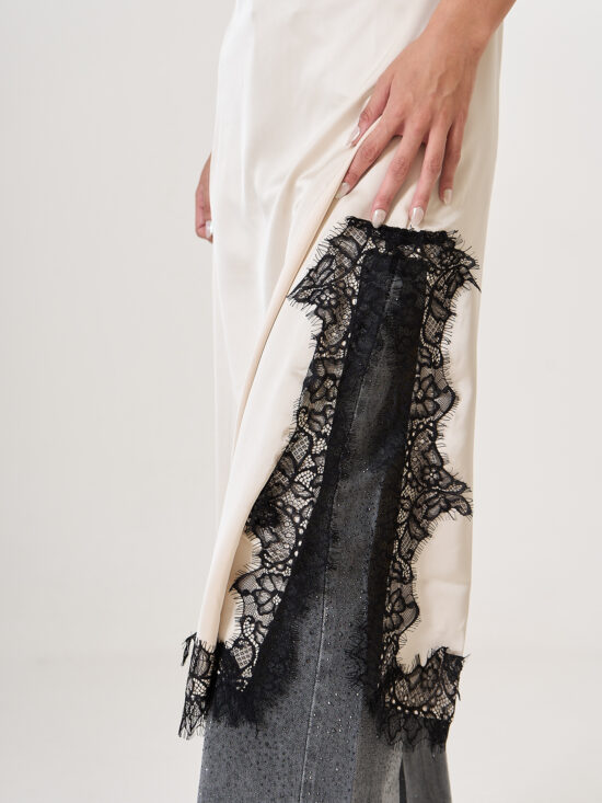 Vestido de Saten Lencero con Tazas de Encaje