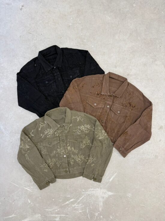 Campera de Jean con Hojas Bordadas