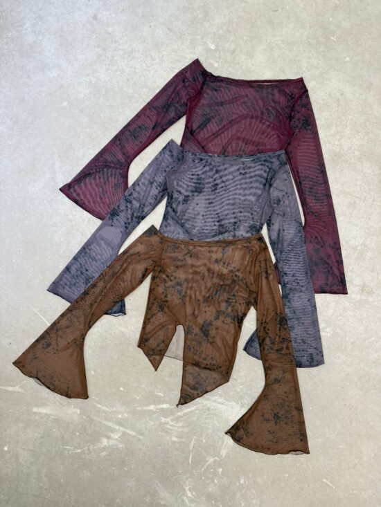 Top Spy Recorte Al Frente Manga Acampanada