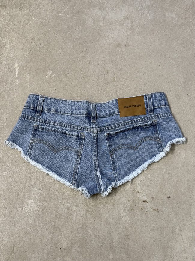 Micro Short Azul Claro Tiro Bajo Desflecado Acid