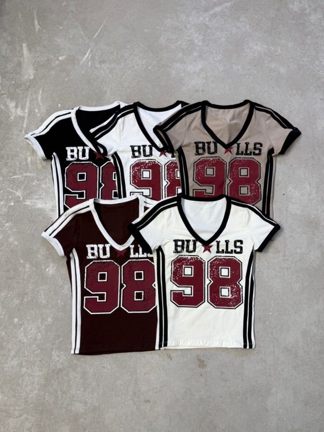 Remera Baby tee Escote V Bulls 98