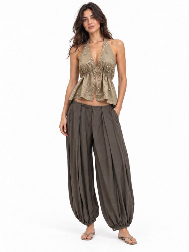 Top Delantero Cuello Halter con Detalles en Piedritas